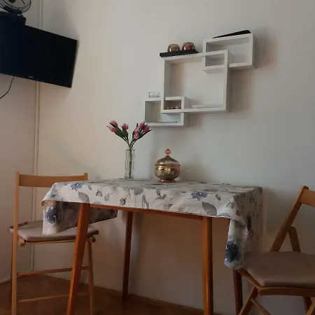 Kanape Apartman *